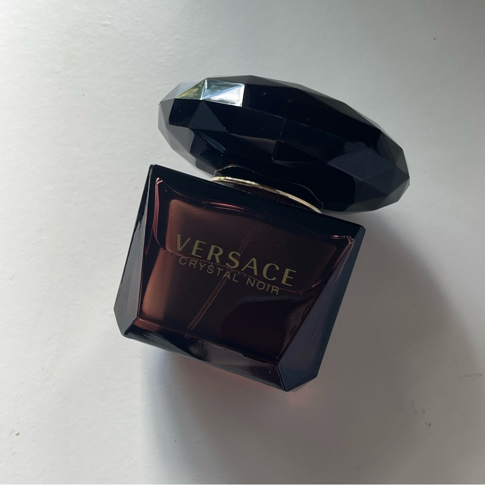 Versace Crystal Noir Perfume